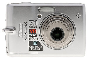 Nikon COOLPIX L12