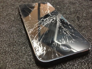 Report: Almost 25 percent of iPhones have cracked screen
